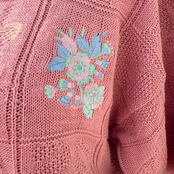 Beautiful Vintage 80s Soft pink textured knit sweater tee - Picture 4 of 9